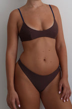 Brise Bottom
